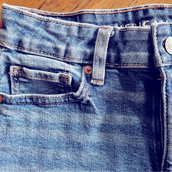 AE High-Waisted Denim Short Size 00 - Picture 7 of 9